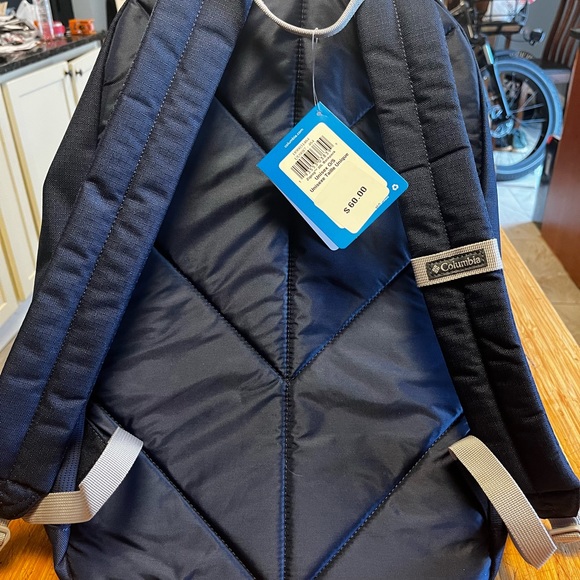 New Unisex 30 L Columbia 🎒 Backpack!! - Picture 9 of 16
